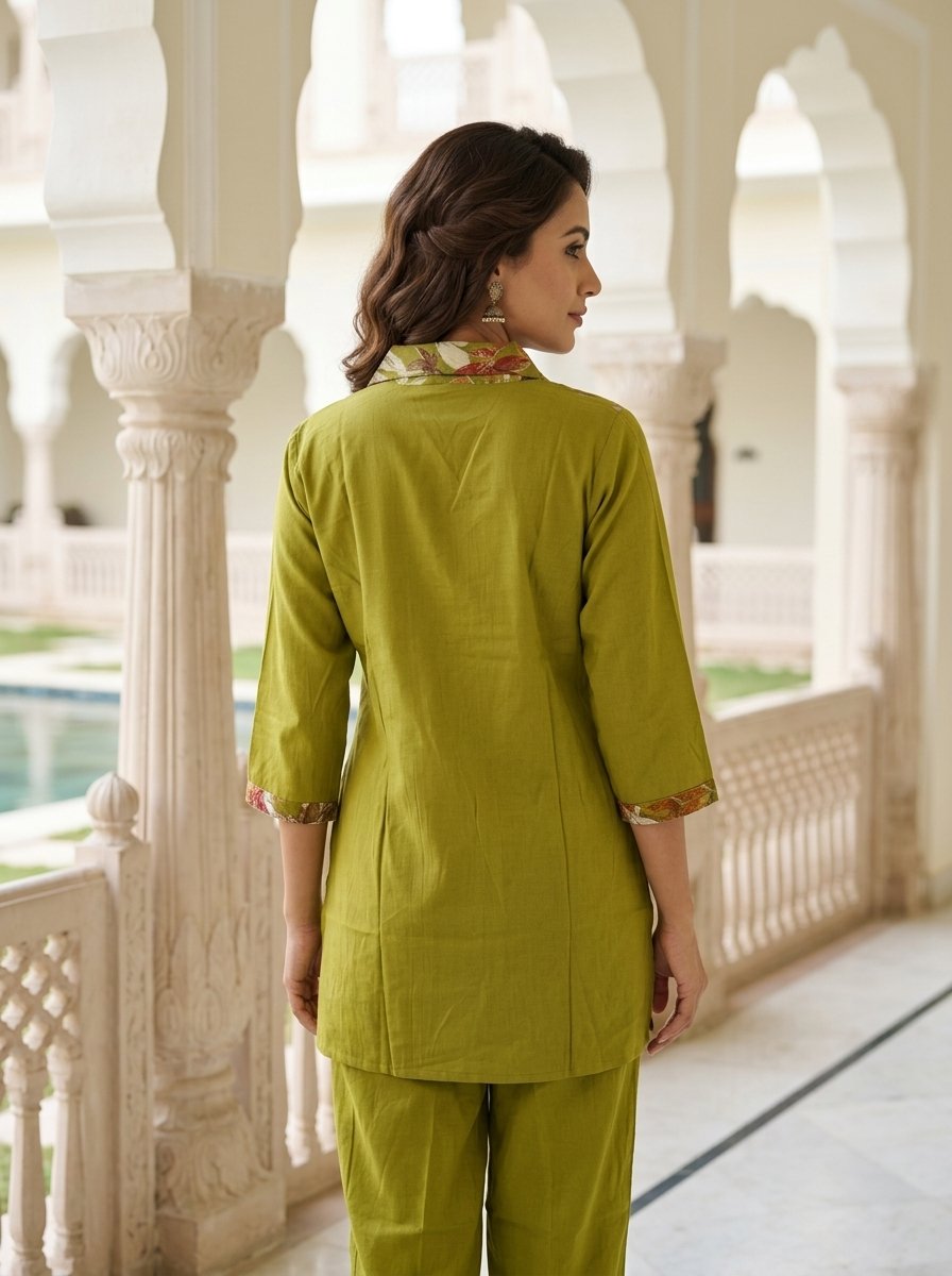 Back_dress_view_luxury_campaign_202606261036