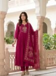 Luxury_ethnic_fashion_campaign_202606211203 (3)
